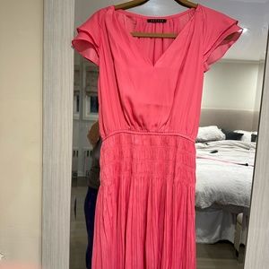 Decker pink, pleated, elastic waist band angel sleeve